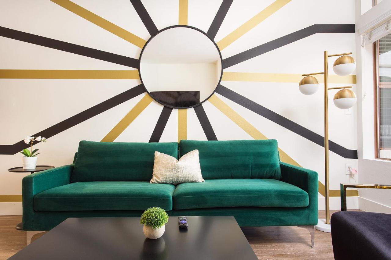 Westwood Luxury Suites Los Angeles Extérieur photo