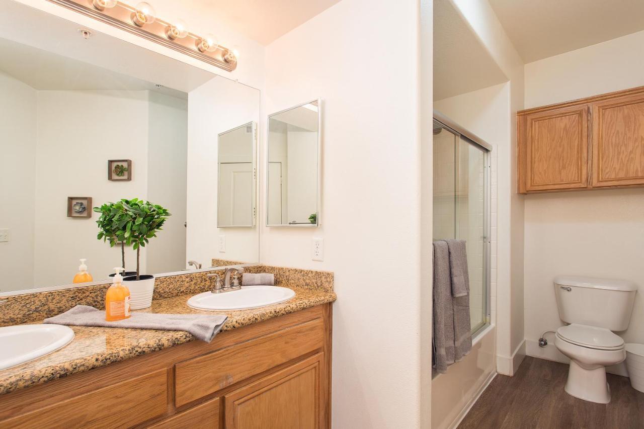Westwood Luxury Suites Los Angeles Extérieur photo