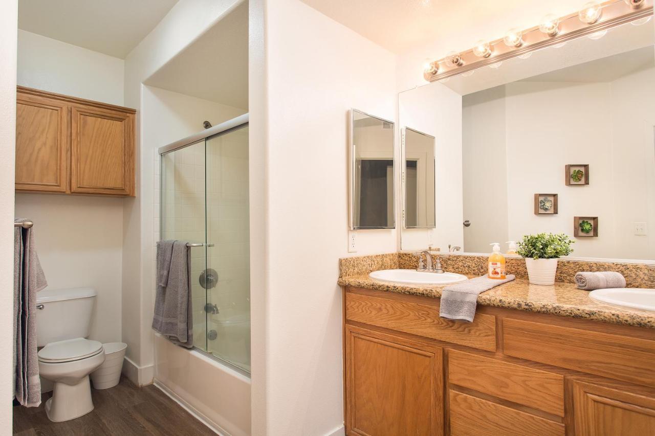 Westwood Luxury Suites Los Angeles Extérieur photo